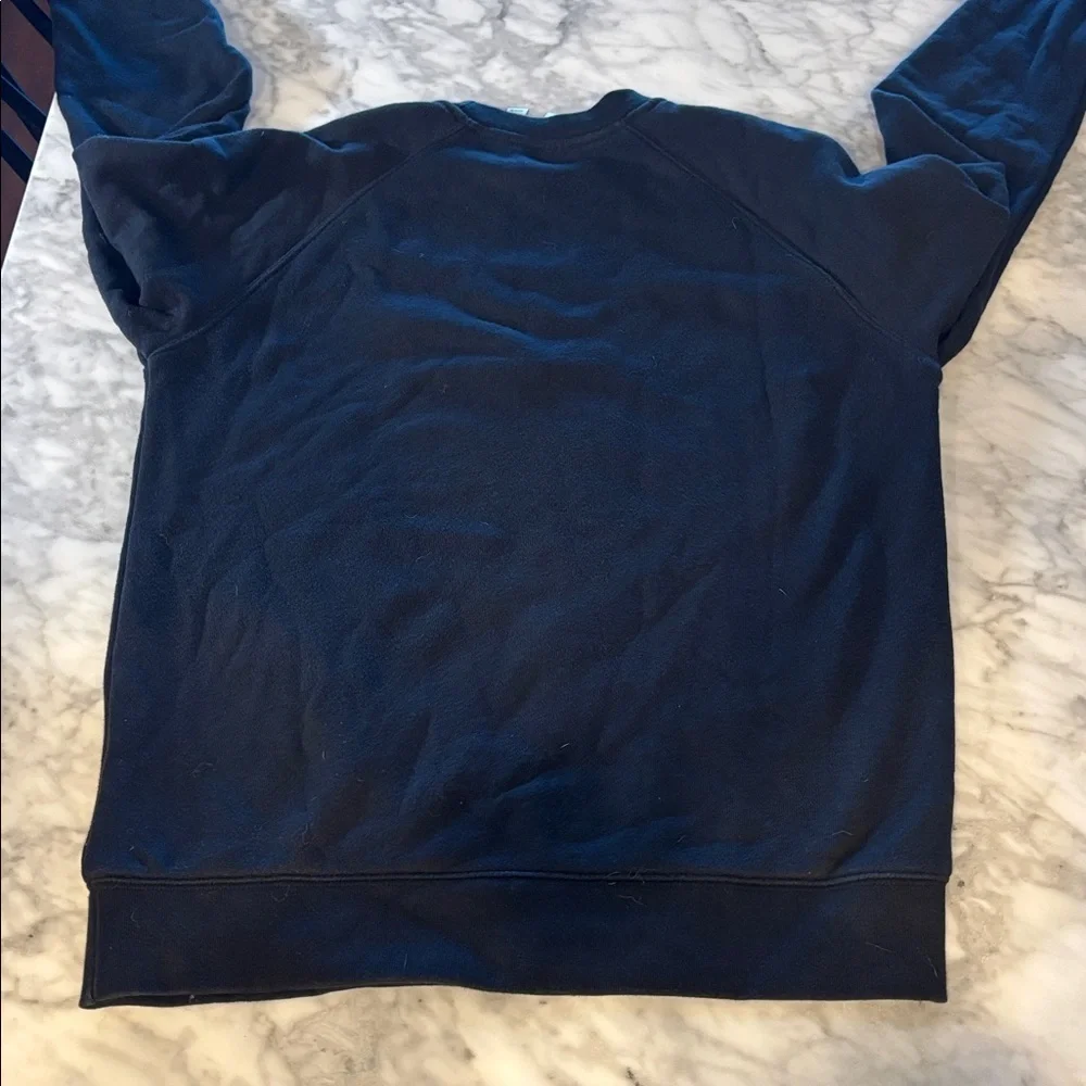 Adidas Men's black Crewneck Sweater size small